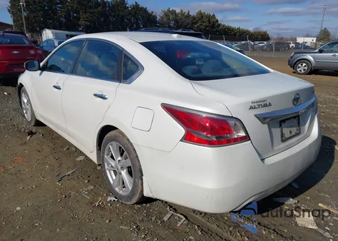 2015 Nissan Altima 2.5 Sv from USA, damaged, VIN 1N4AL3AP3FC193377